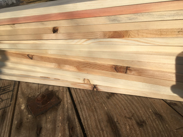 Ripas de madeira de pinho com 10 mm de espessura