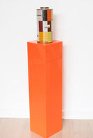 display acrílico naranja corte láser encolado