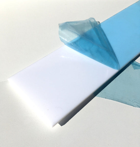 Metacrilato branco translúcido de 10 mm (opala)